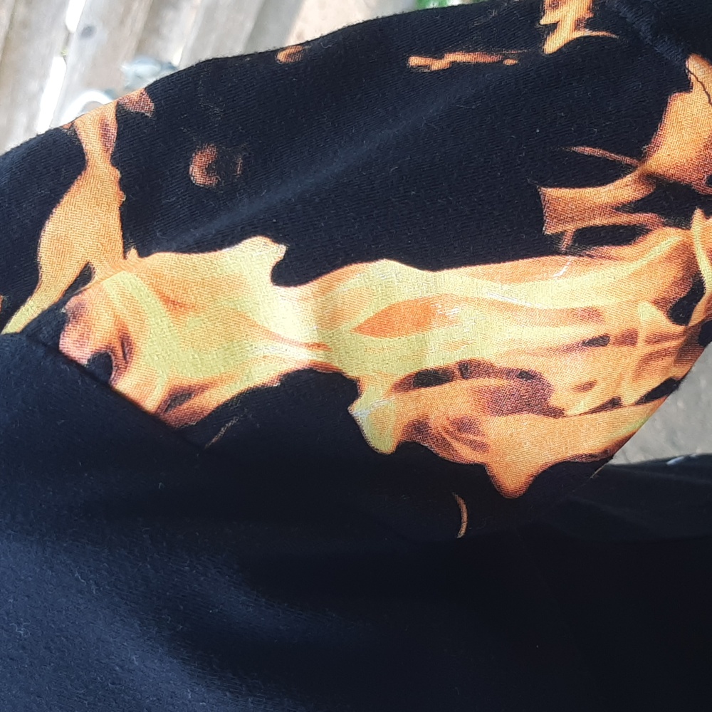 Fresh Laundry Tee - Picture 3 of 5